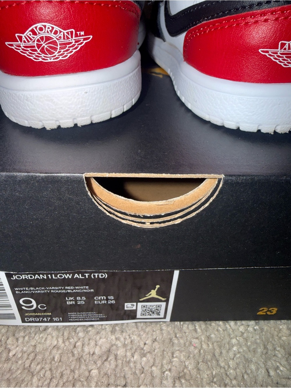 Jordan Kids' Low Top Sneakers in White, Red, Black